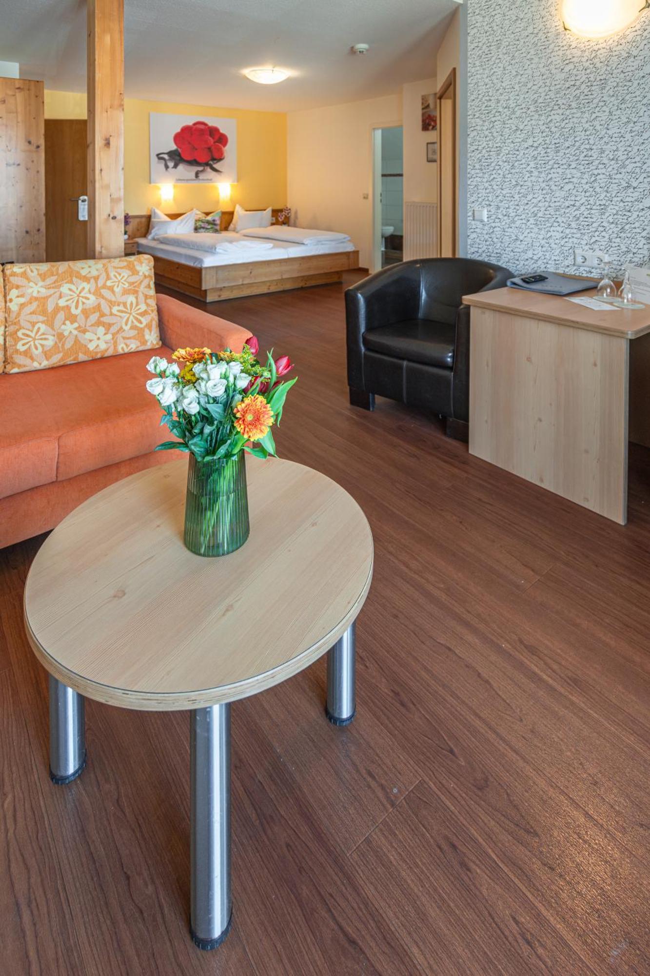 Deva Hotel Renchtalblick โอเบอร์เคียร์ช ภายนอก รูปภาพ