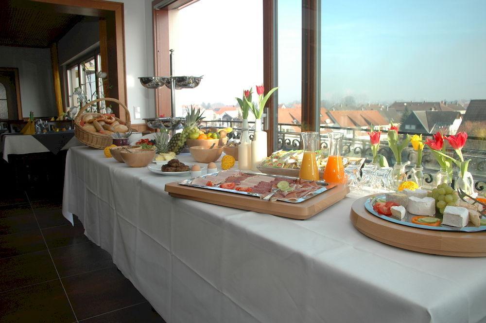 Deva Hotel Renchtalblick โอเบอร์เคียร์ช ภายนอก รูปภาพ